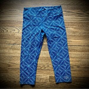 LL Bean Navy and Teal Cropped Leggings